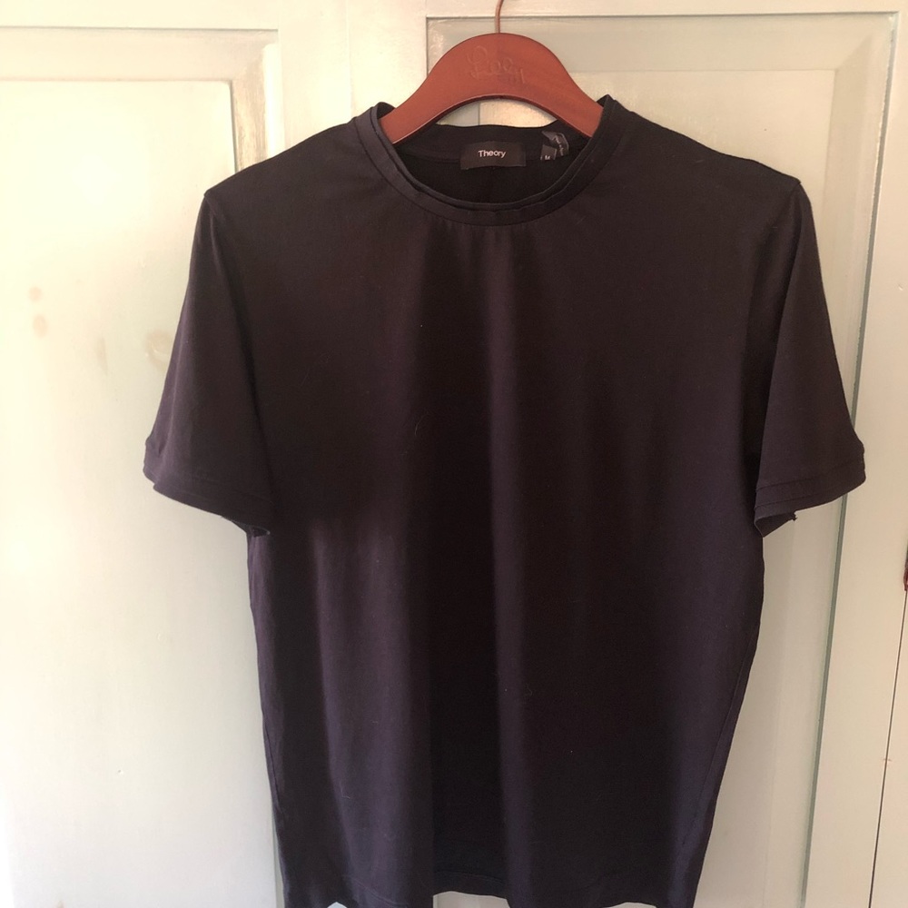 Theory black short sleeve top…size medium cute neckline detail